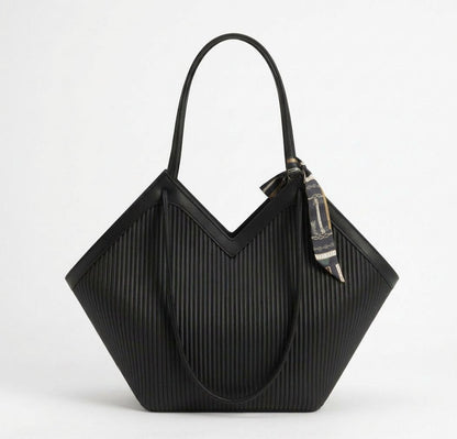 Aurelia Black V-Tote